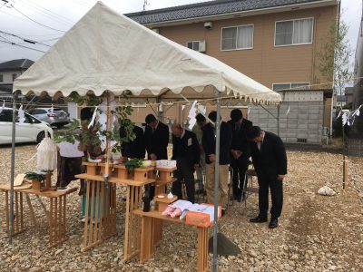 11月初旬：戸建賃貸住宅地鎮祭とＯ様お打合せの様子