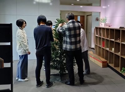 🎄クリスマスツリーの準備をしました！