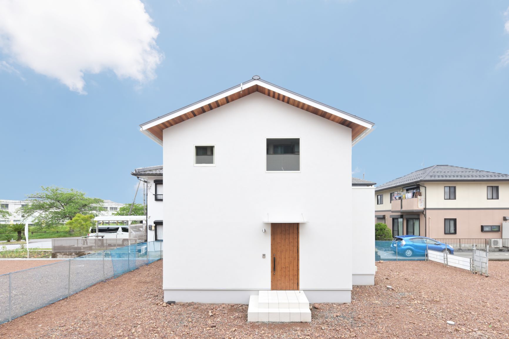 三角屋根の大人カワイイ家 滋賀県米原市中多良 ノブワークス株式会社