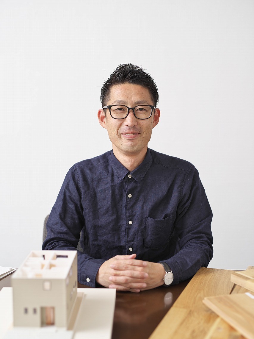 大谷　倫士